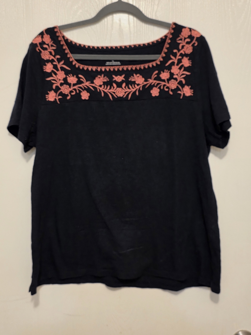 Talbots Navy Short Sleeve Top with Coral Embroidered Yoke
